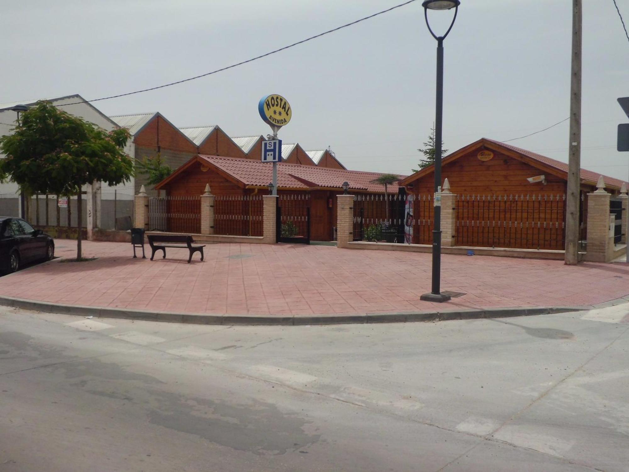 Hostal Gran Avenida Tarancon Luaran gambar